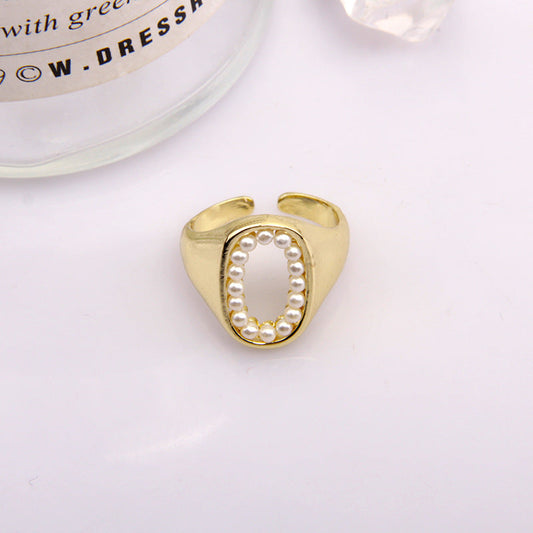The Hollow Pearls Ring